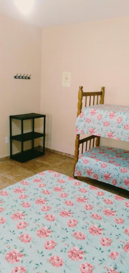 Locacao P Final De Semana Mourada Terrea Hotell Caraguatatuba Exteriör bild
